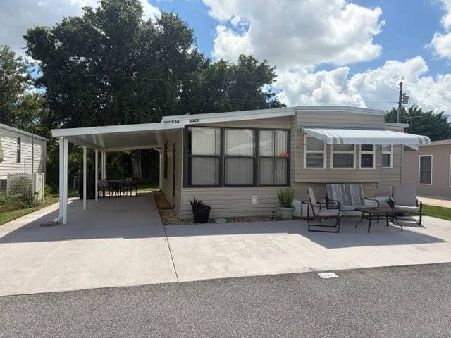 Manufactured home in Avon Park, FL 33825