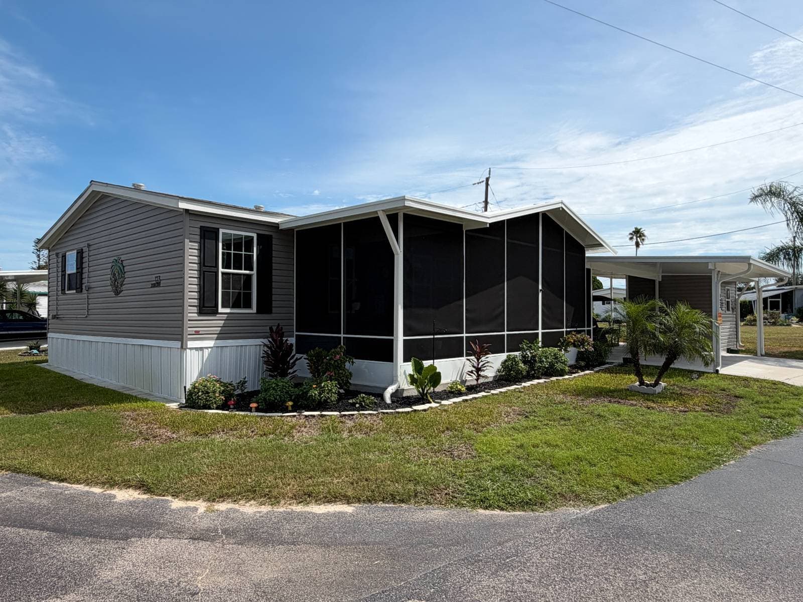 Manufactured home in Ormond Beach, FL 32174