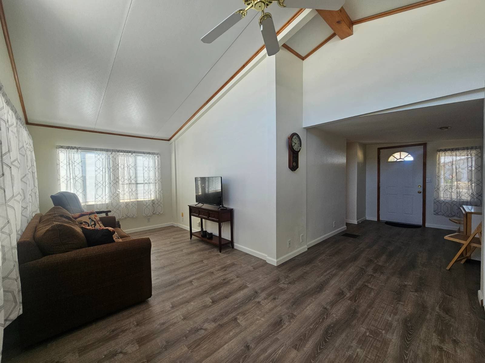 Manufactured home in Mesa, AZ 85207