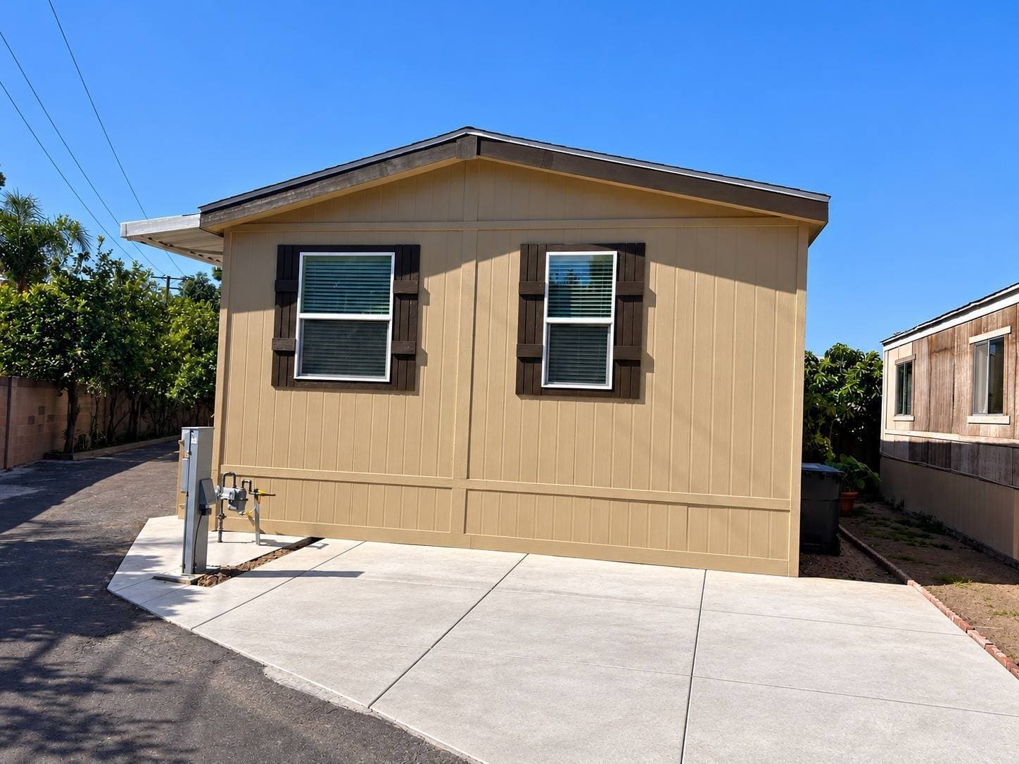 Manufactured home in Santa Ana, CA 92703