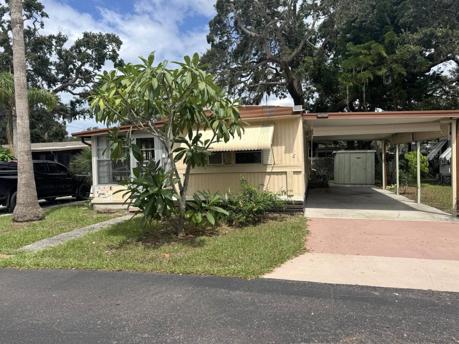 Manufactured home in Holiday, FL 34691