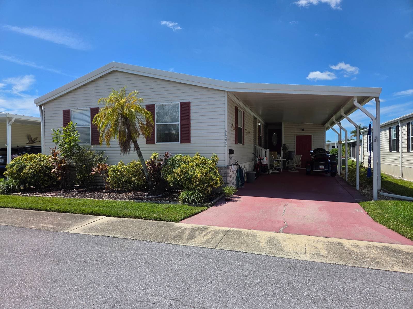 Manufactured home in Pinellas Park, FL 33782