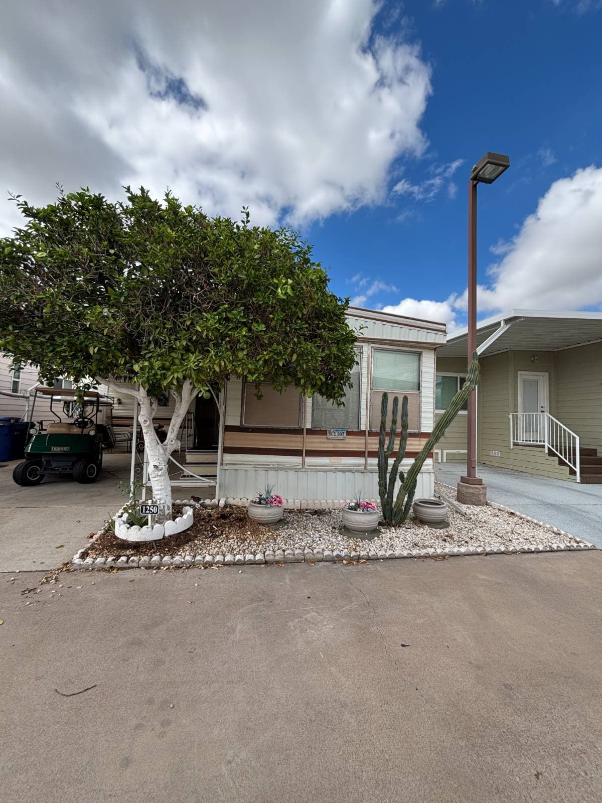 Manufactured home in Mesa, AZ 85205