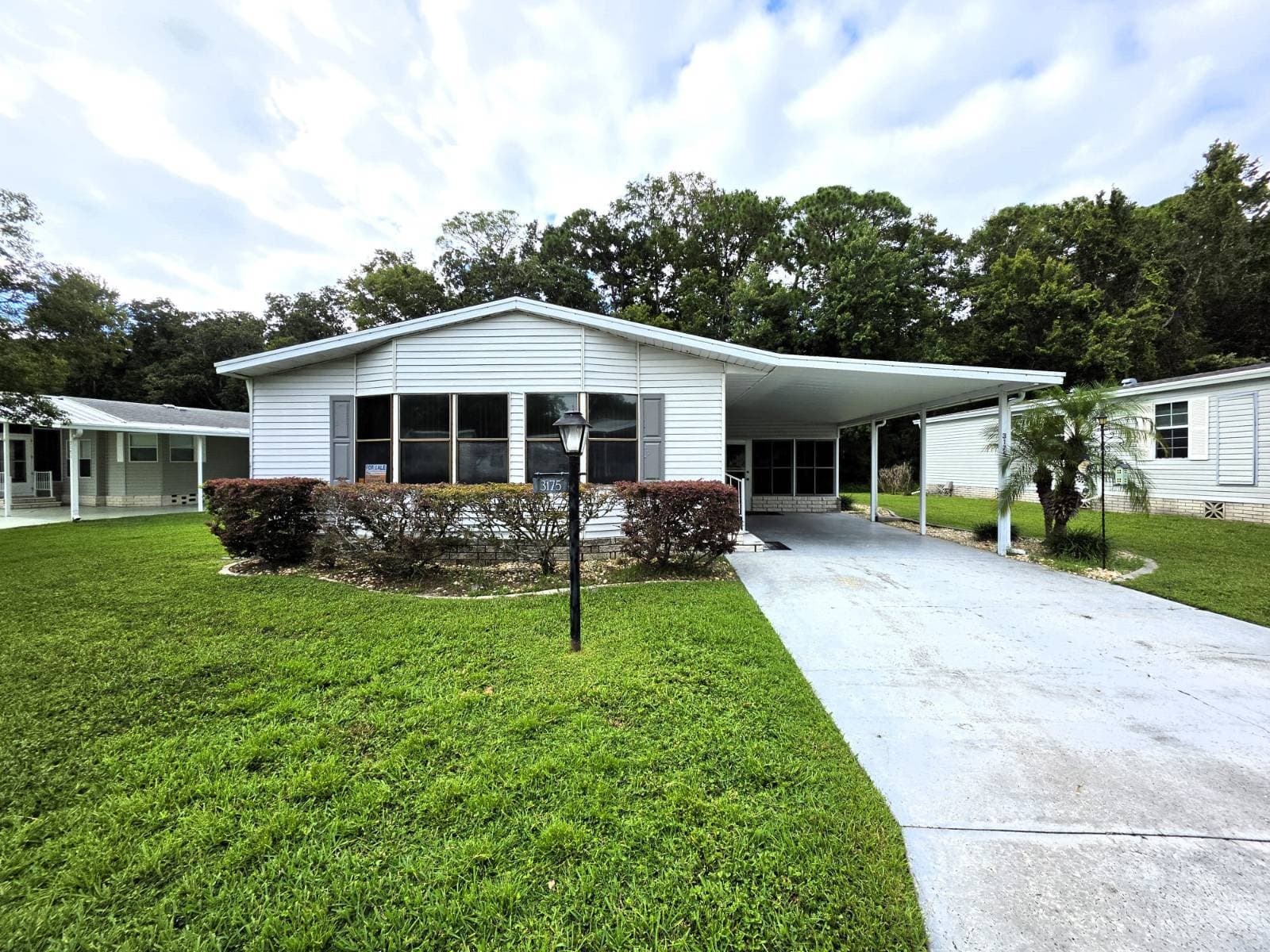 Manufactured home in Spring Hill, FL 34607