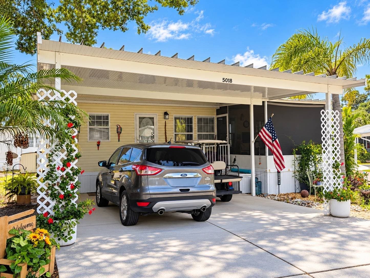 Manufactured home in Ruskin, FL 33570