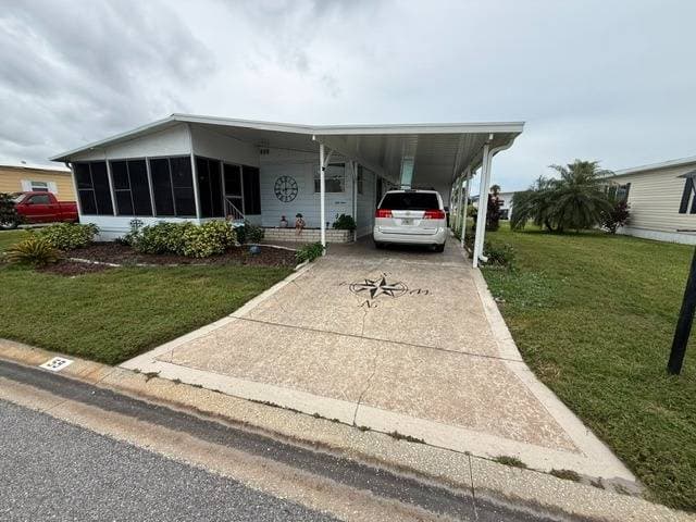 Manufactured home in Bradenton, FL 34209