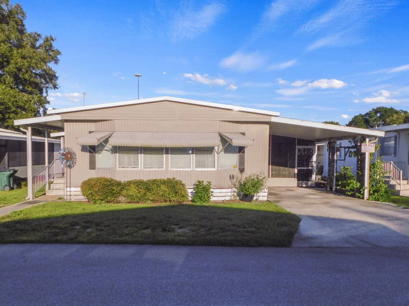 Manufactured home in Winter Haven, FL 33881