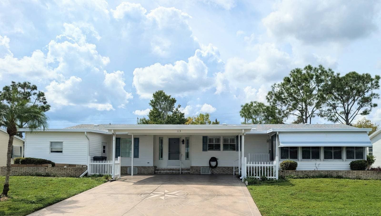 Manufactured home in Parrish, FL 34219