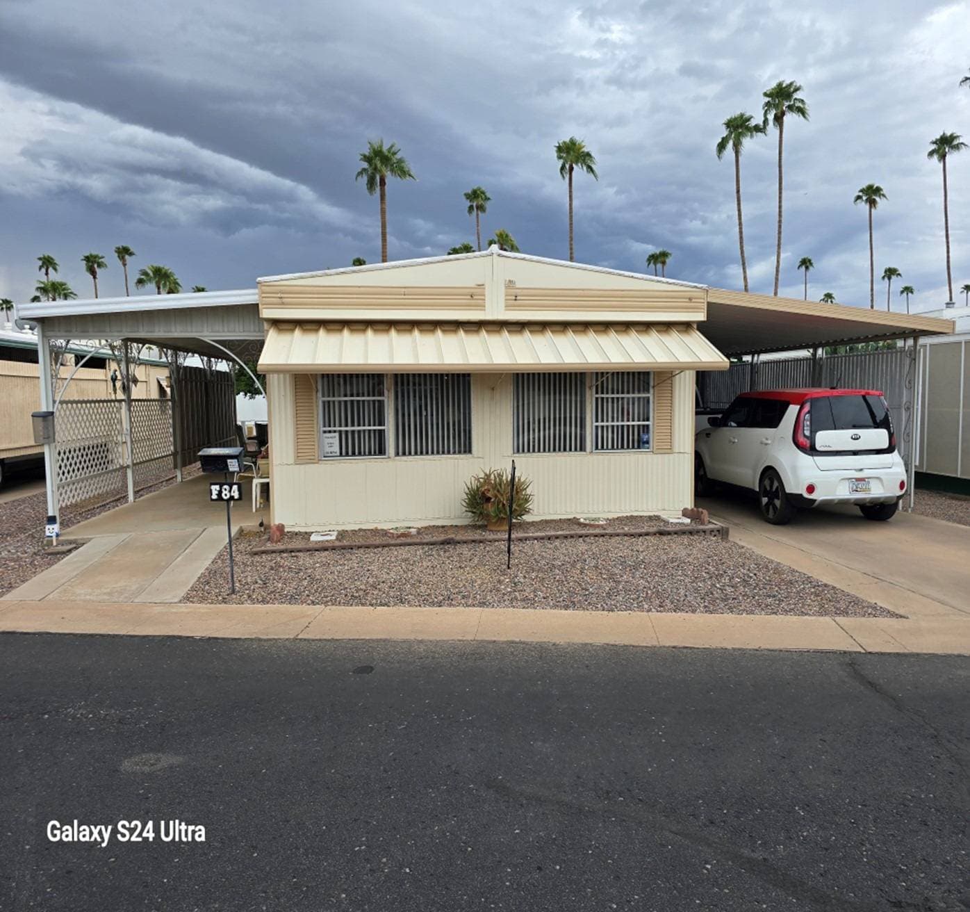 Manufactured home in Mesa, AZ 85204