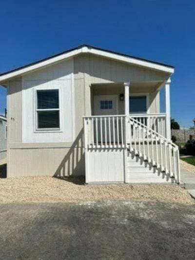 Manufactured home in Reno, NV 89512