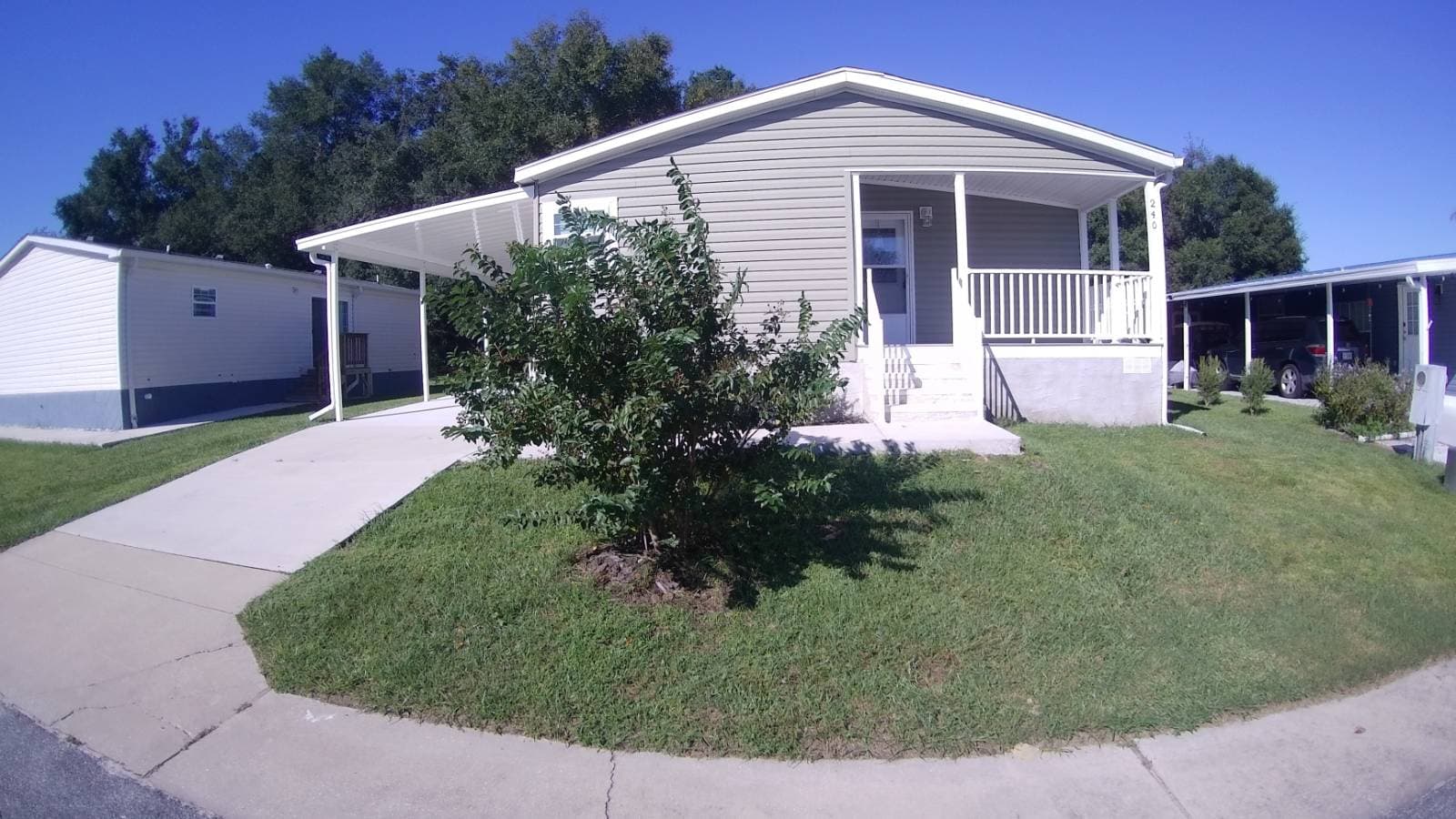 Manufactured home in BELLEVIEW, FL 34420