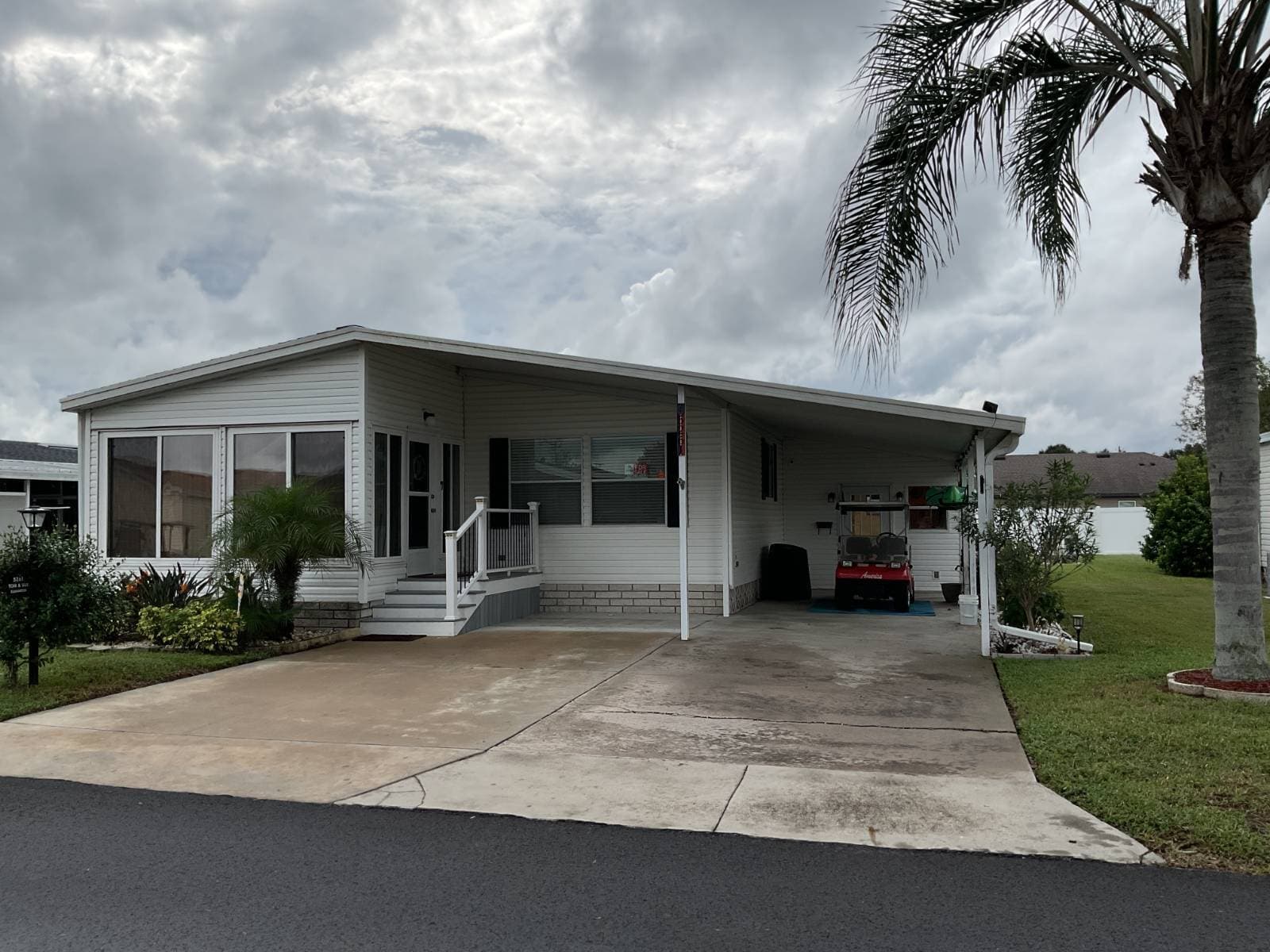 Manufactured home in Winter Haven, FL 33880