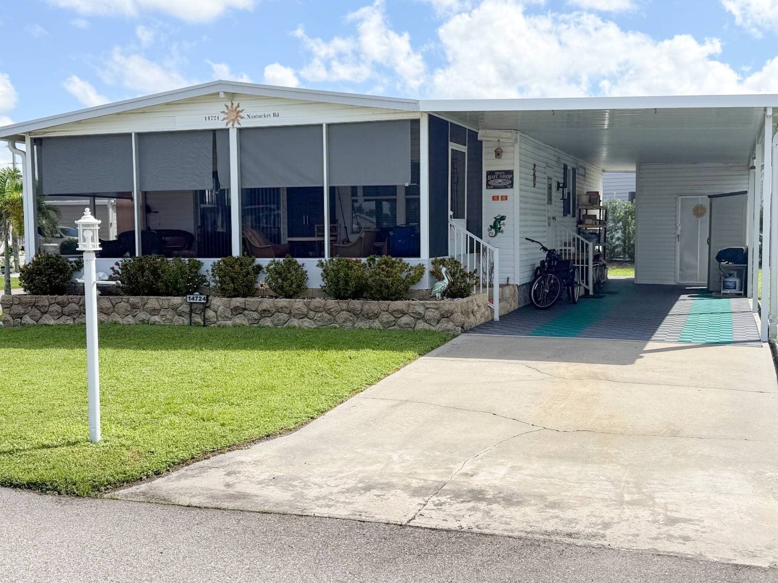 Manufactured home in North Fort Myers, FL 33917