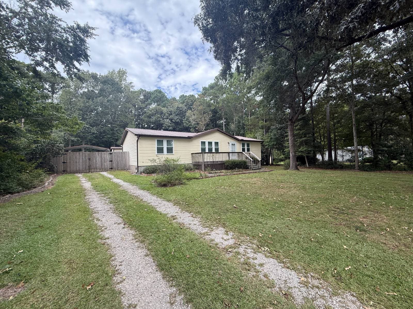 Manufactured home in Hampstead, NC 28443