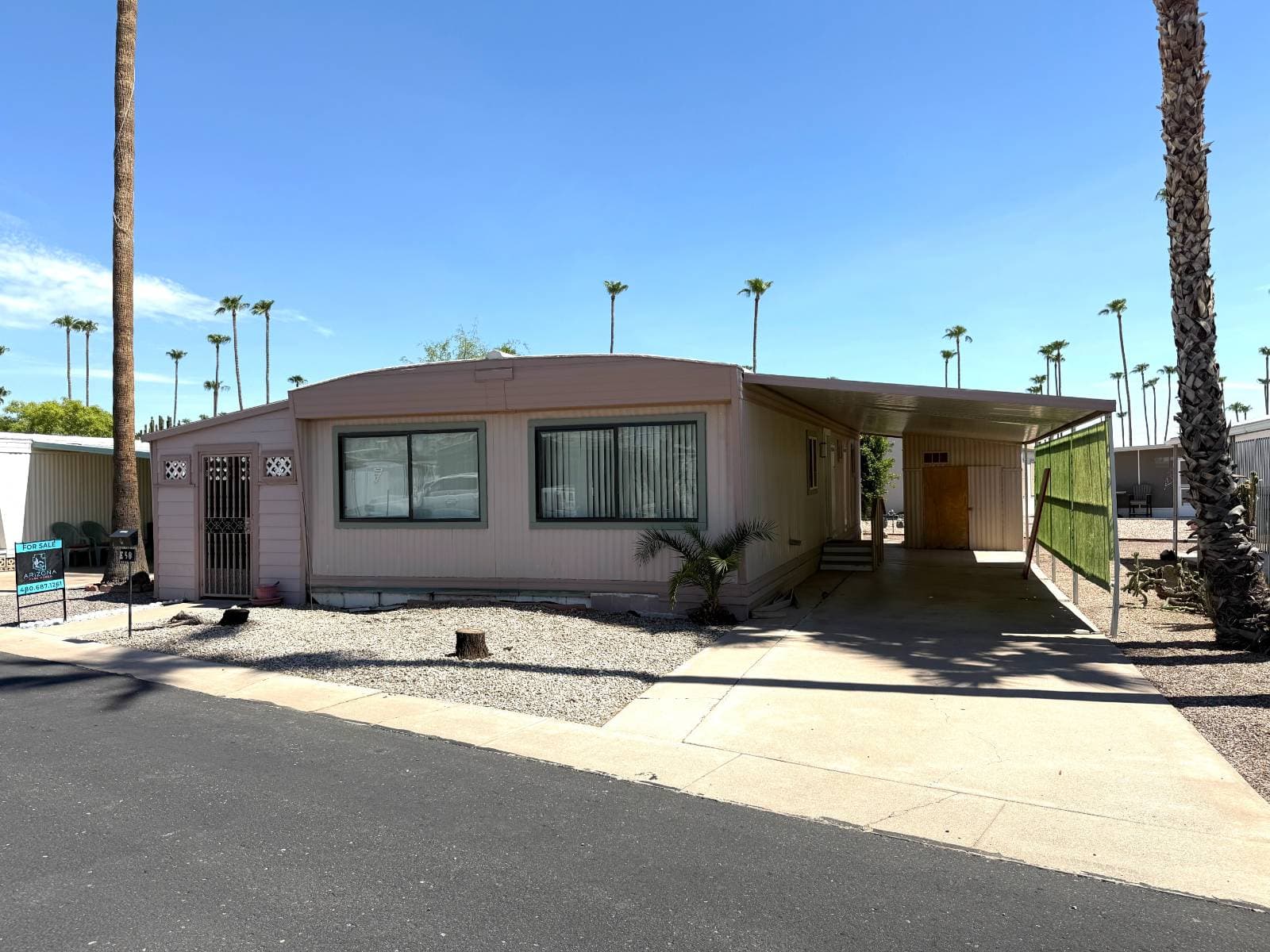 Manufactured home in Mesa, AZ 85204