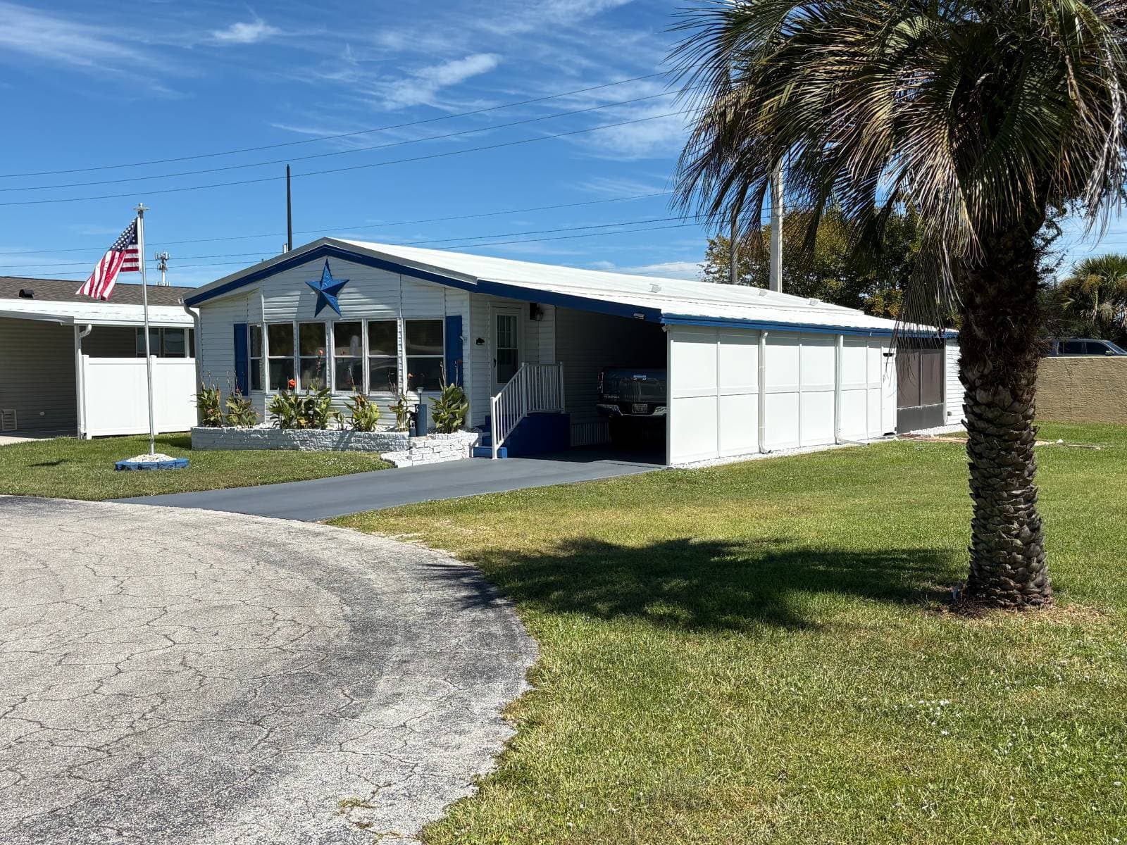 Manufactured home in Daytona Beach, FL 32119