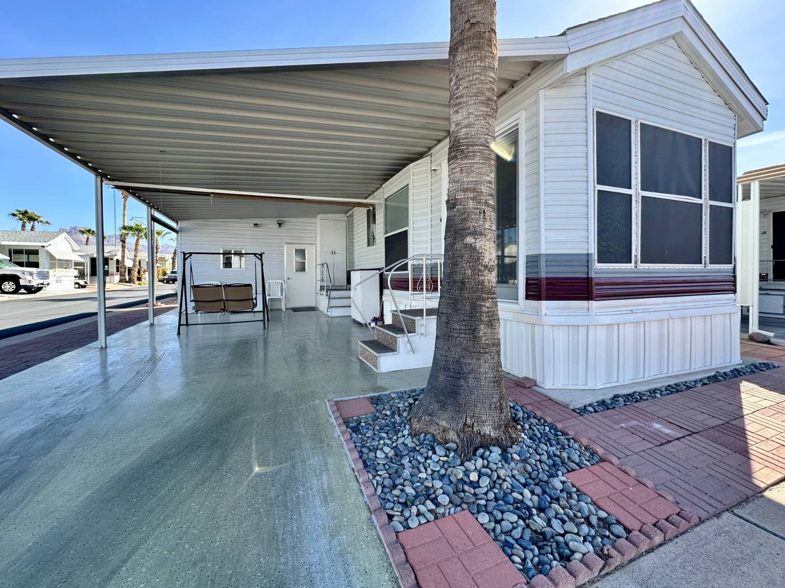 Manufactured home in Apache Junction, AZ 85119