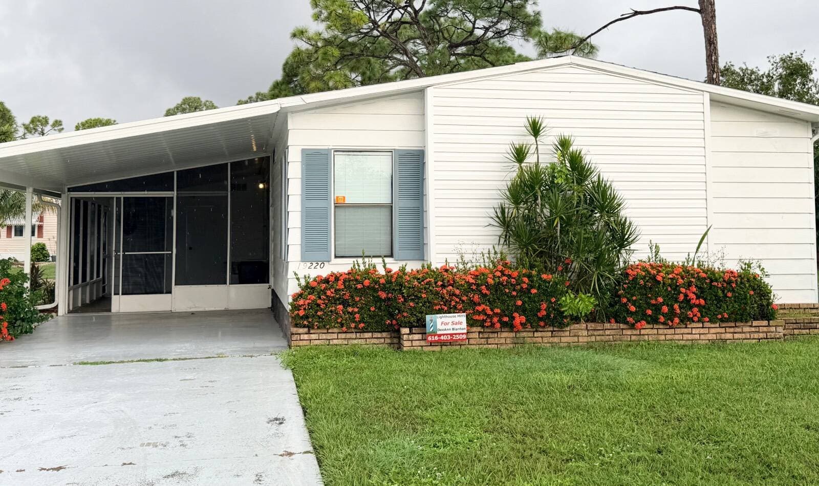 Manufactured home in North Fort Myers, FL 33903