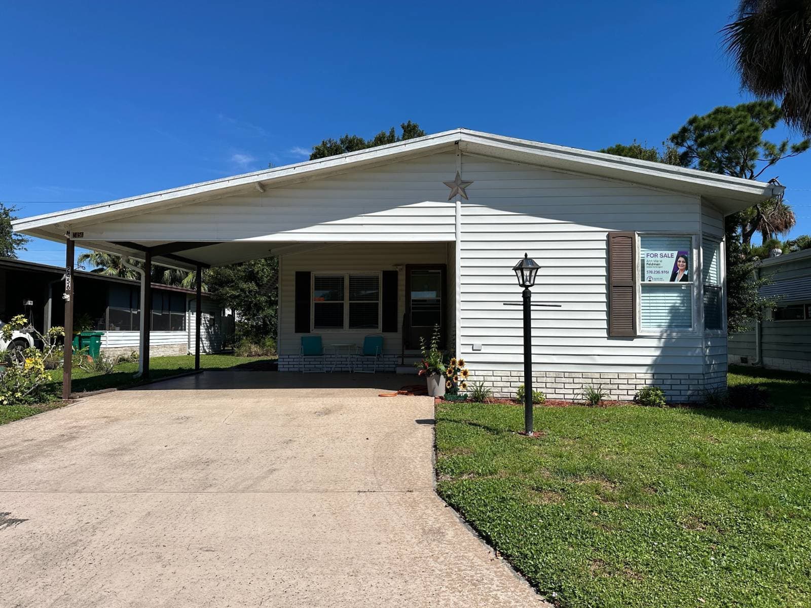 Manufactured home in Melbourne, FL 32904