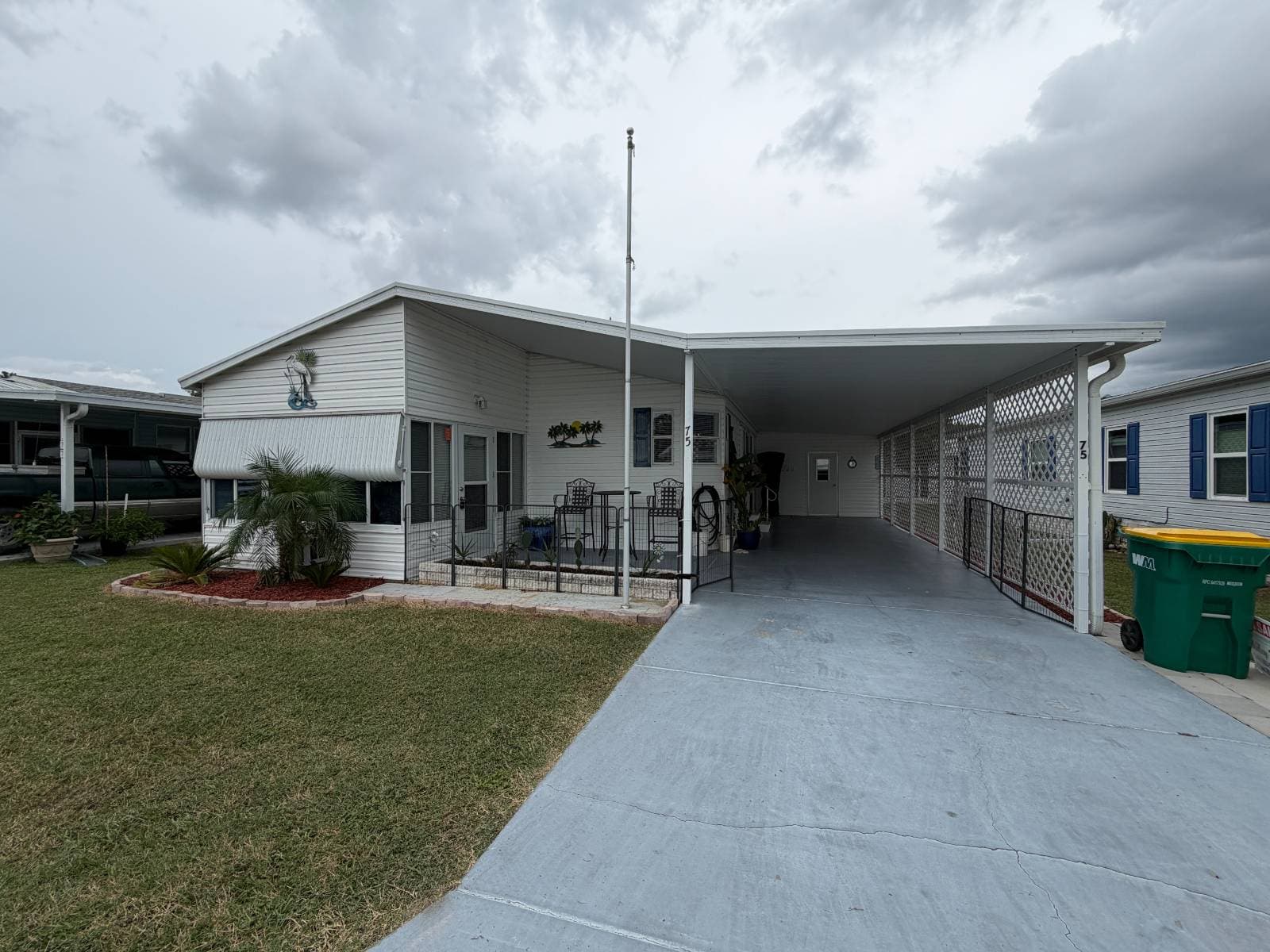 Manufactured home in Dunnellon, FL 34431