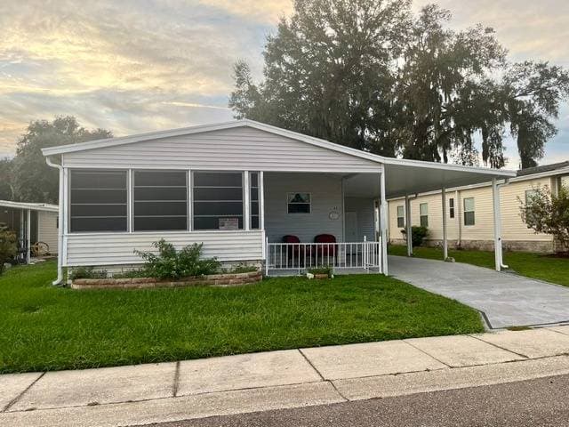 Manufactured home in Zephyrhills, FL 33540