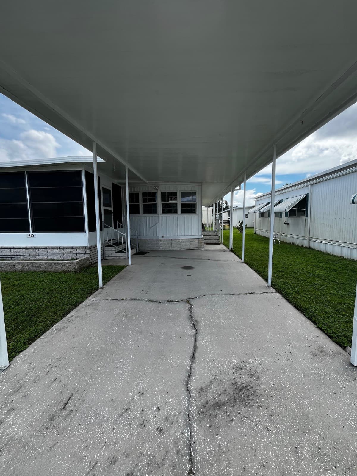 Manufactured home in Lakeland, FL 33803