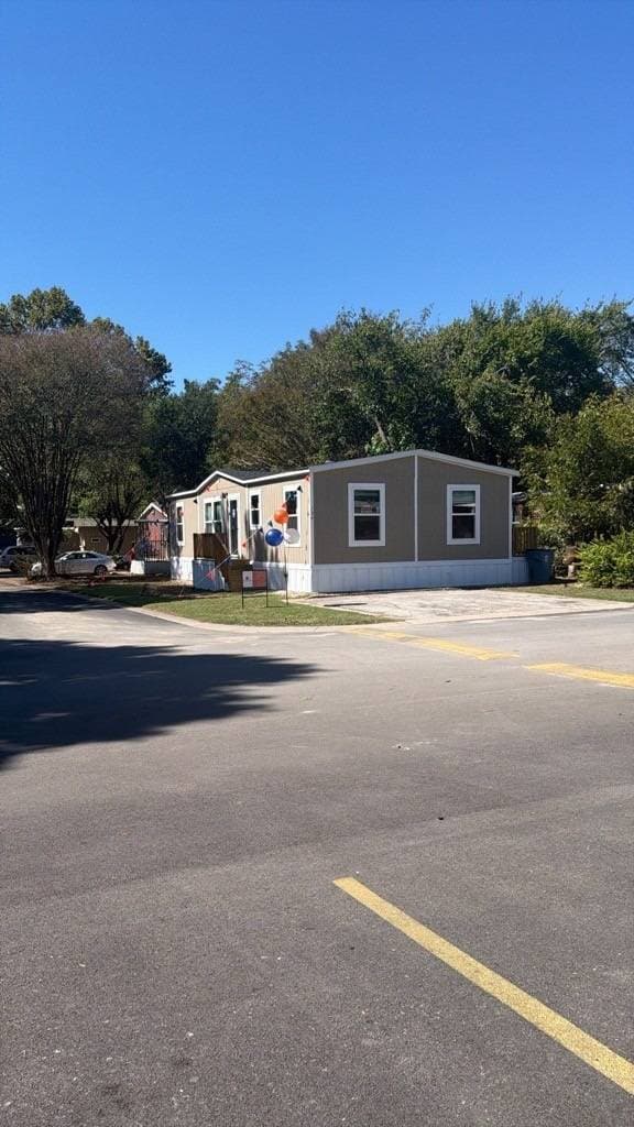 Manufactured home in Dallas, TX 75253