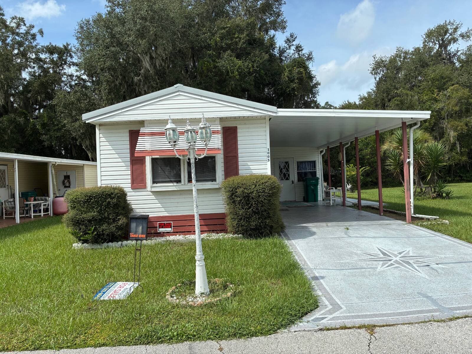 Manufactured home in Wildwood, FL 34785