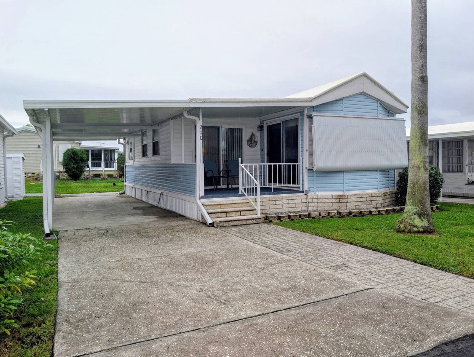 Manufactured home in Zephyrhills, FL 33541