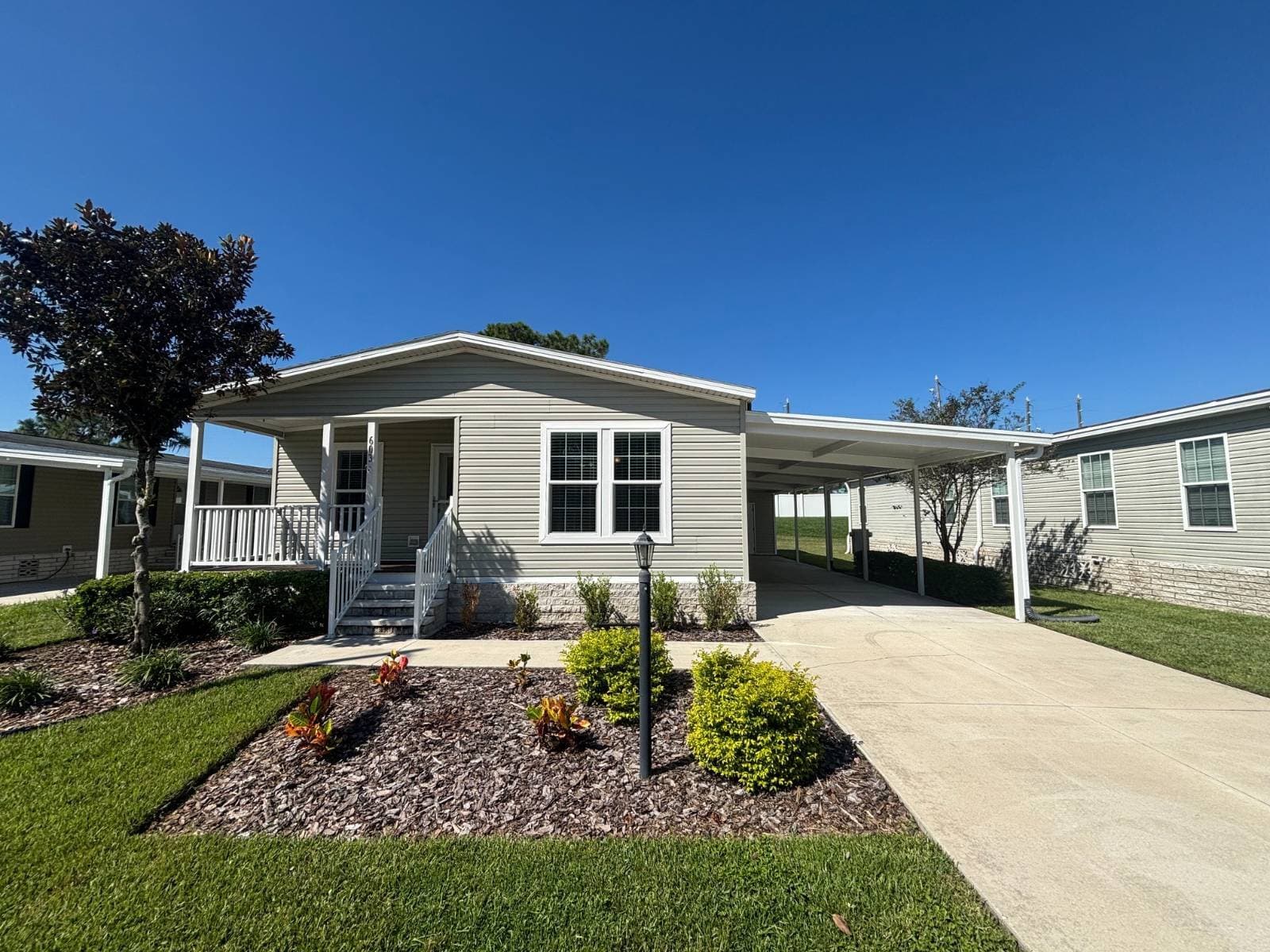 Manufactured home in Haines City, FL 33844