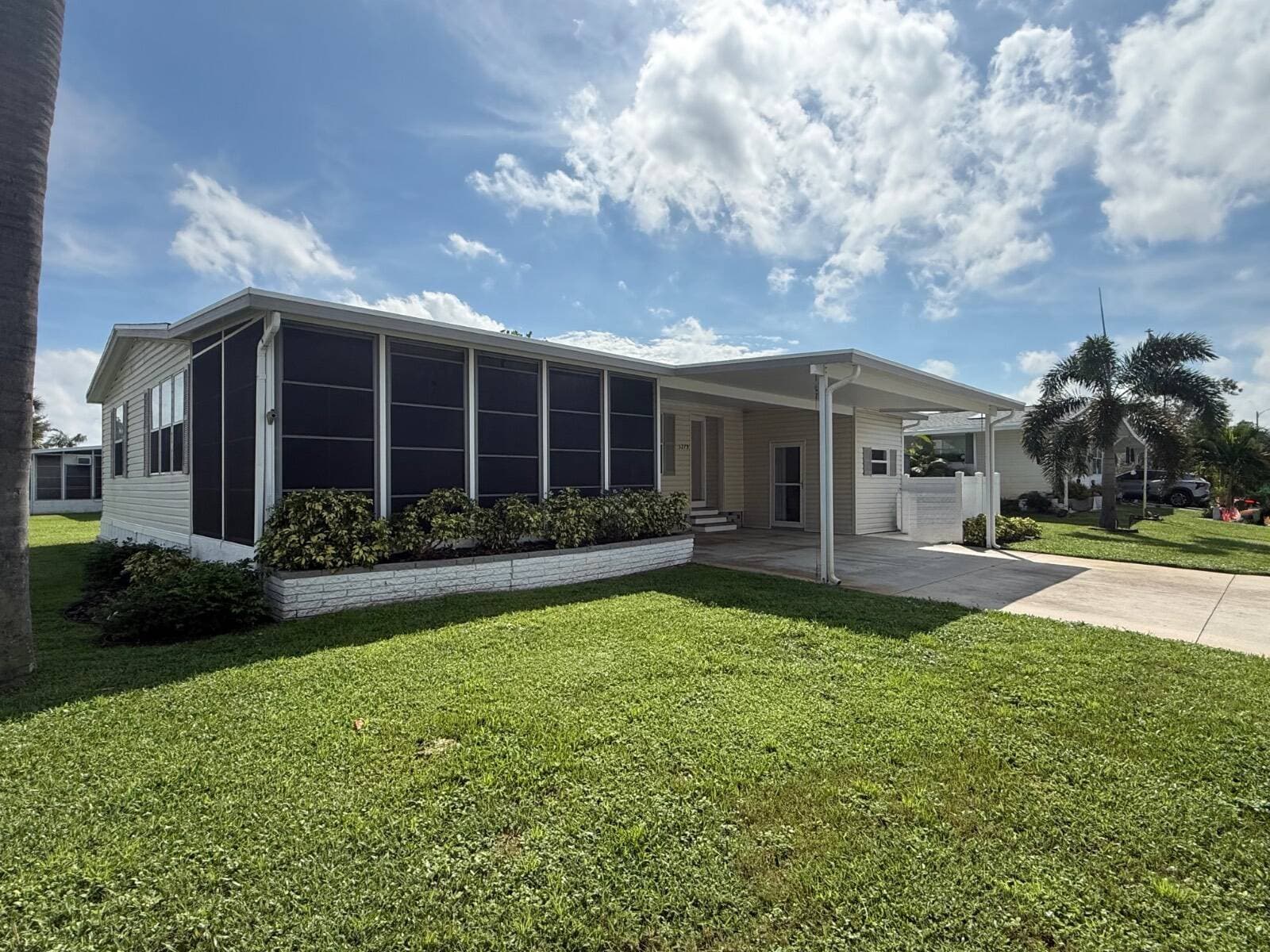Manufactured home in SARASOTA, FL 34241