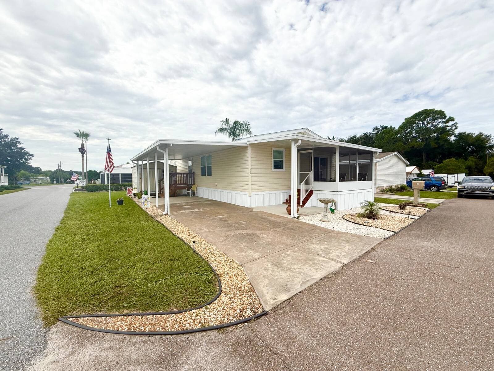 Manufactured home in Thonotosassa, FL 33592