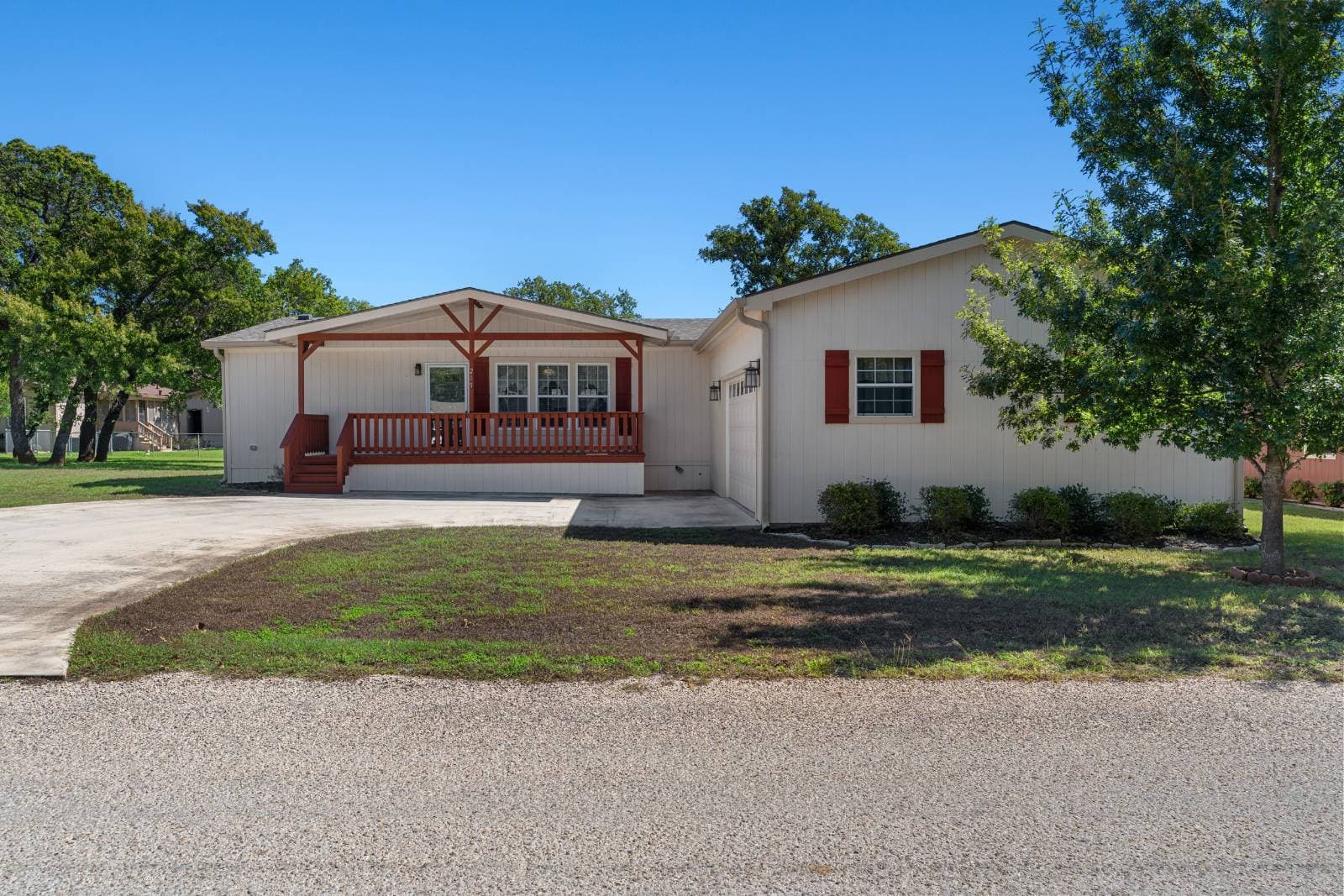 Manufactured home in Fredericksburg, TX 78624
