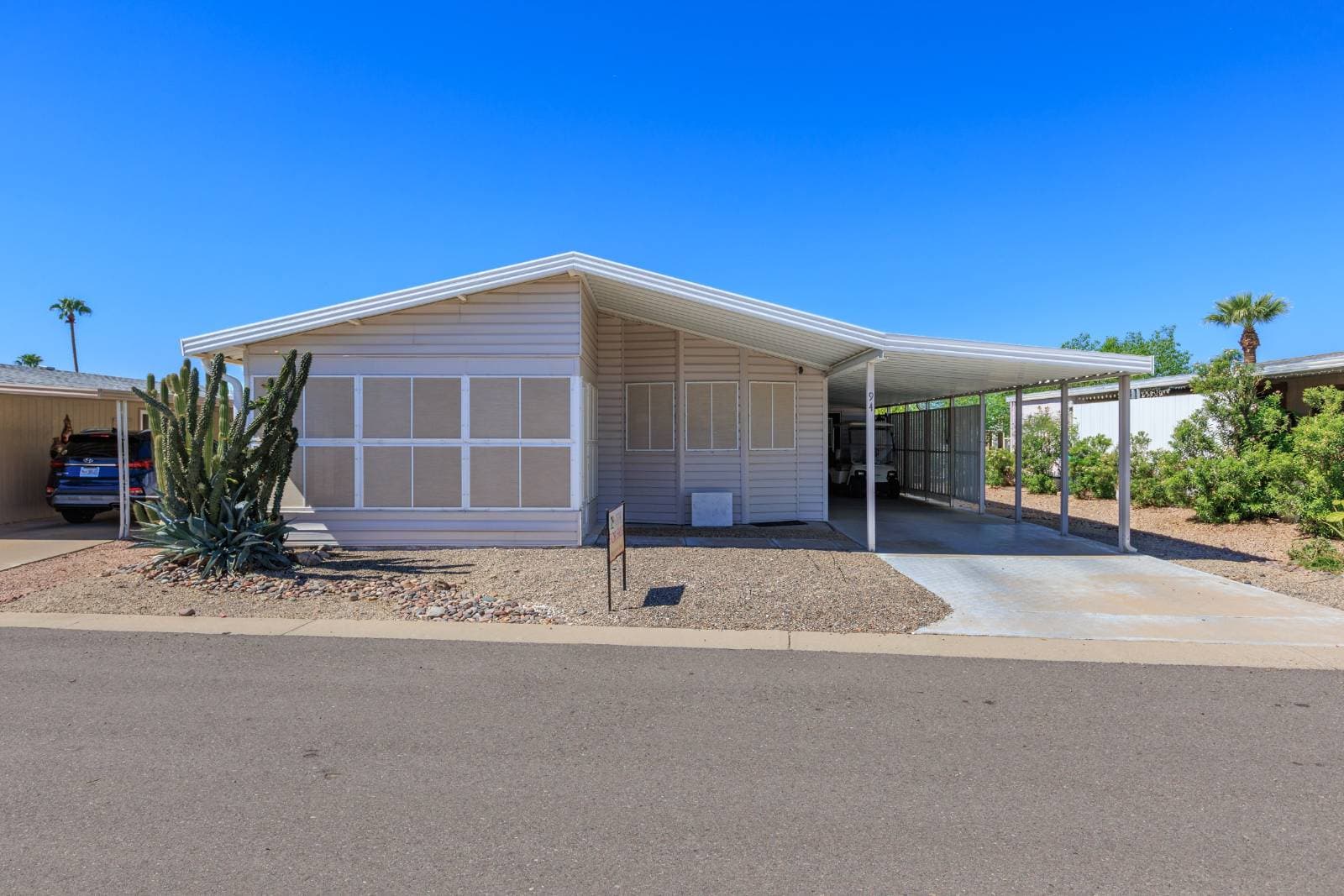 Manufactured home in Apache Junction, AZ 85120