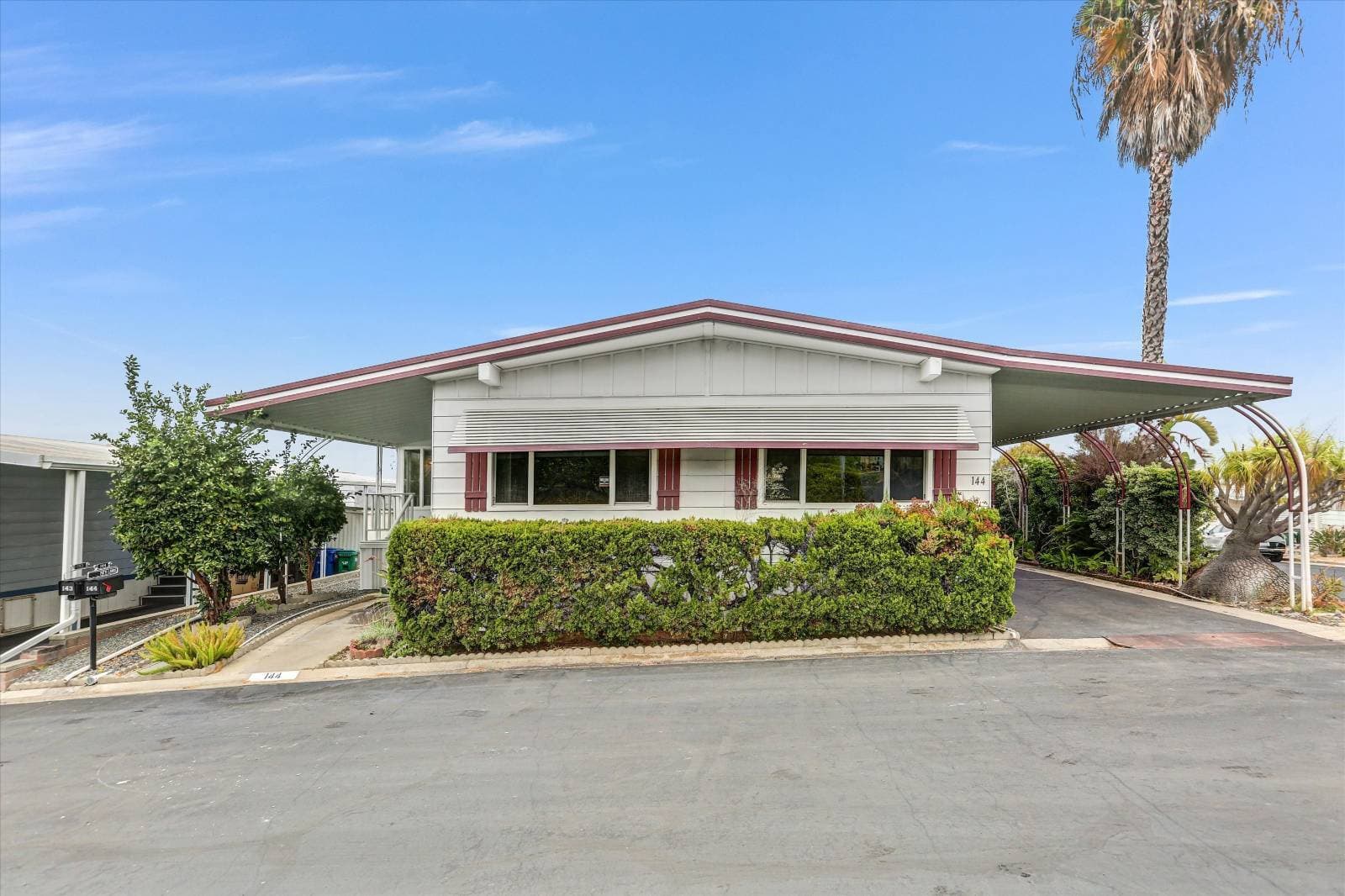 Manufactured home in Santee, CA 92071