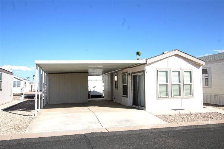 1 Bed, 1 Bath w 18' Double Drive & Awing