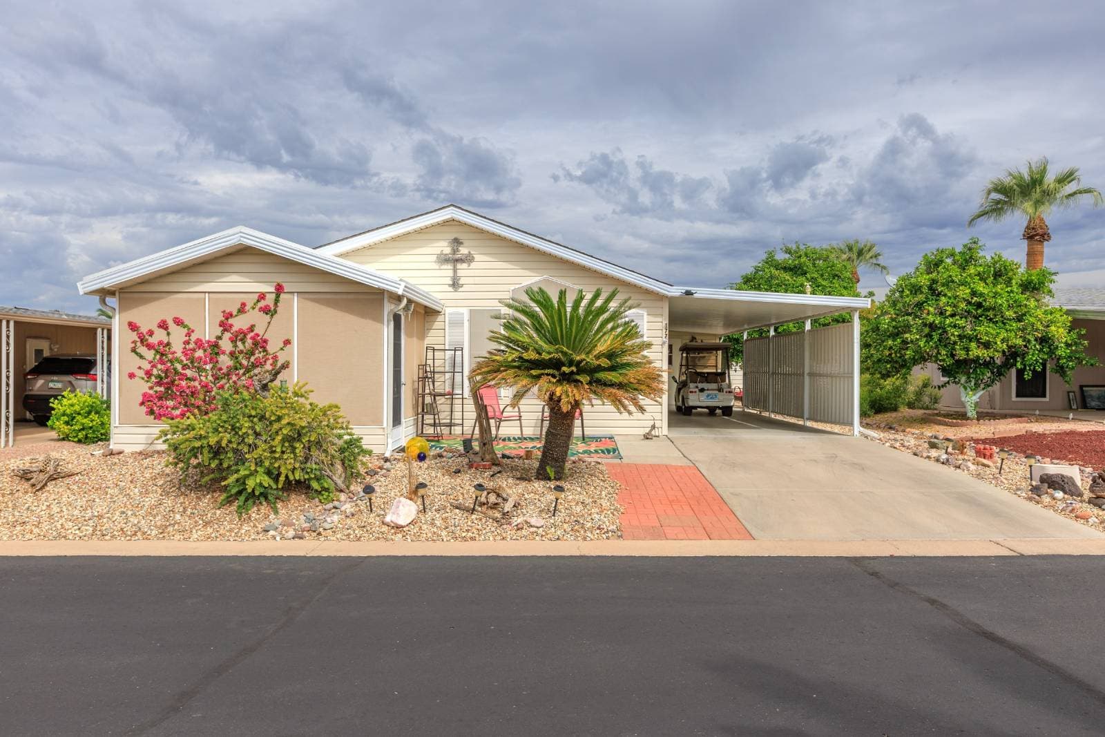 Manufactured home in Mesa, AZ 85205