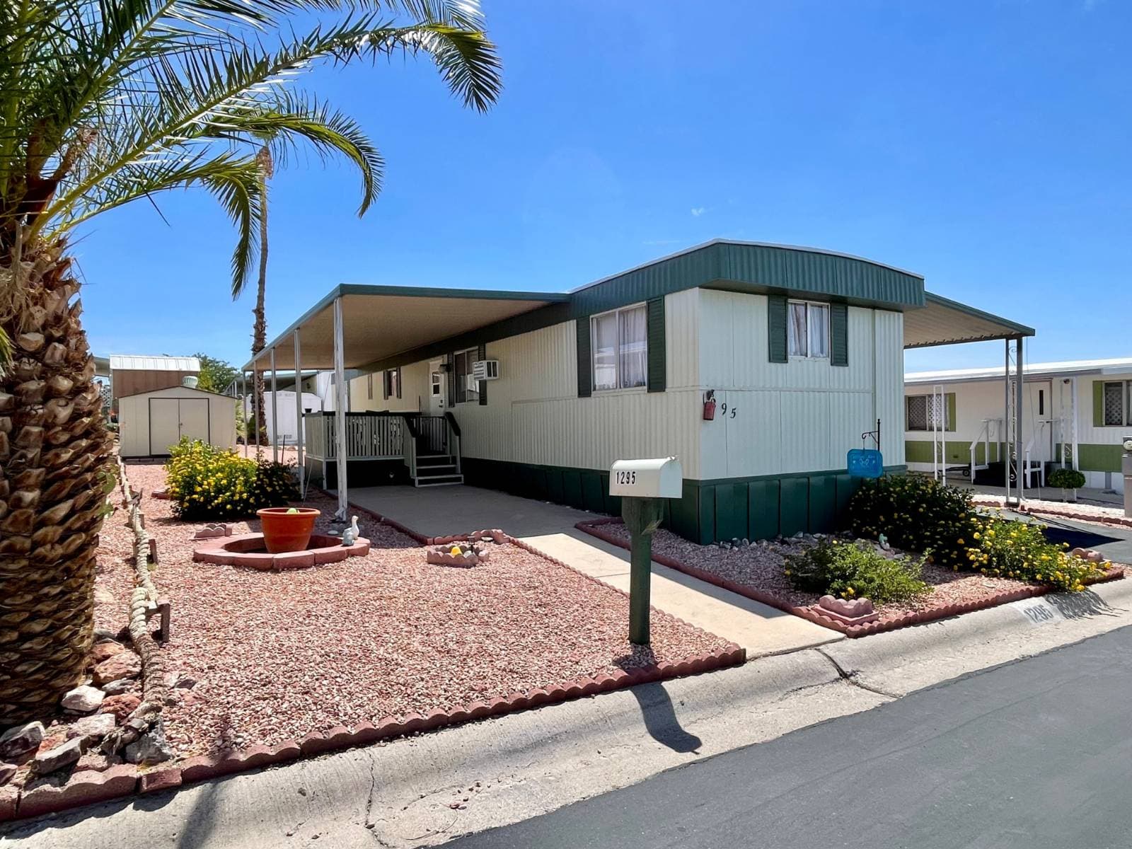 Manufactured home in Boulder City, NV 89005