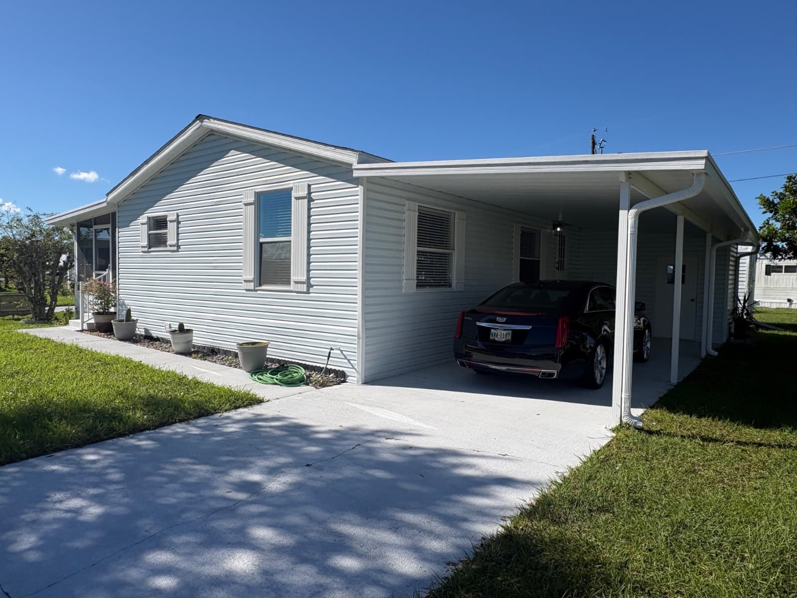 Manufactured home in Port Orange, FL 32127