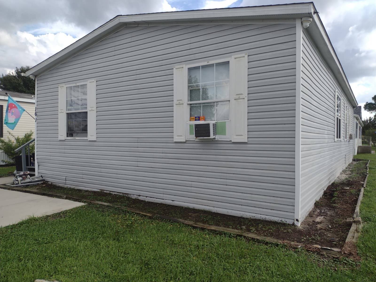 Manufactured home in Sanford, FL 32773