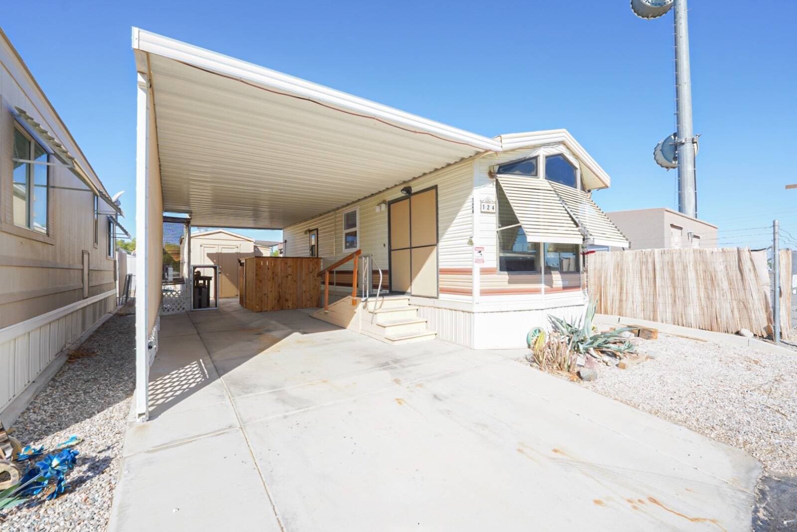 Manufactured home in Yuma, AZ 85365