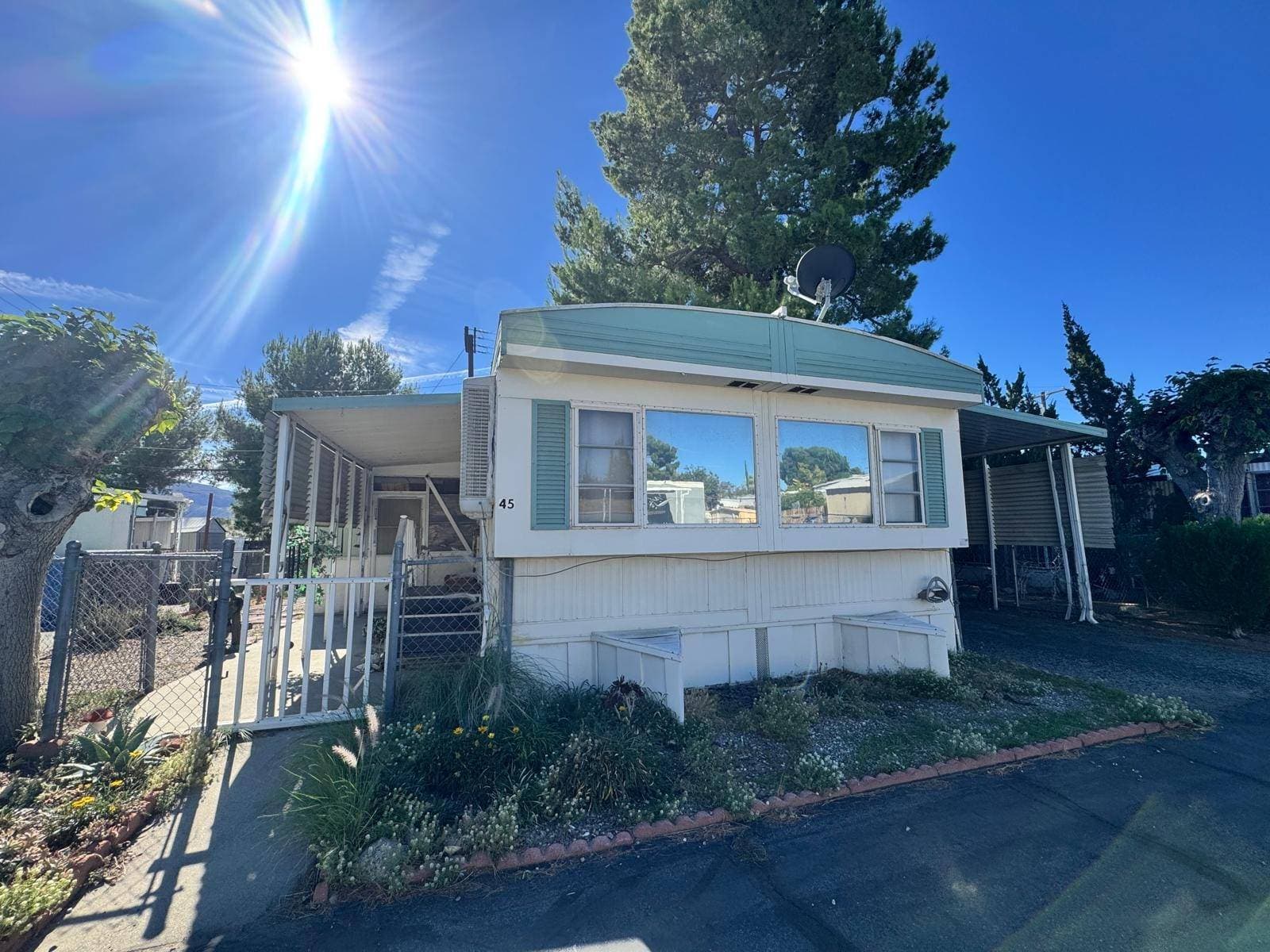 Manufactured home in Banning, CA 92220