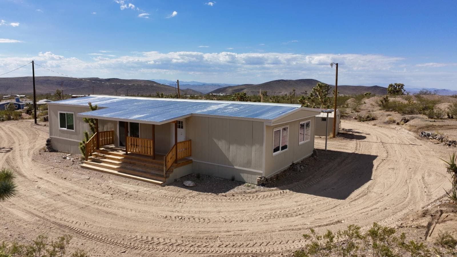 Manufactured home in white hills, AZ 86445