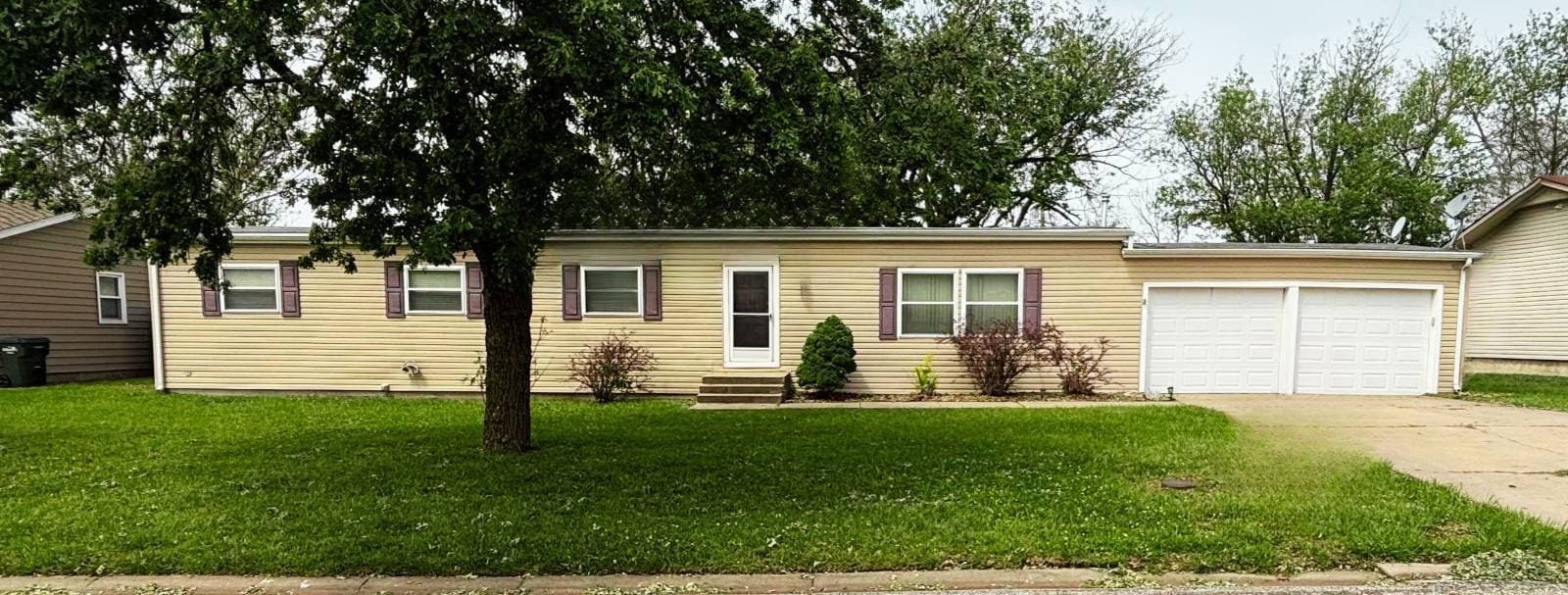 Manufactured home in Hillboro, KS 67063