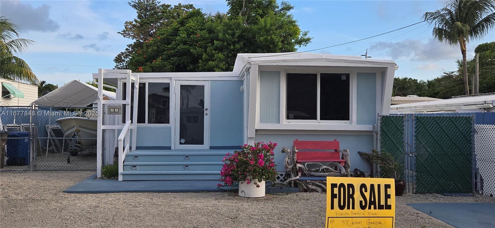 Manufactured home in Key Largo, FL 33037
