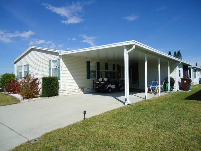 Manufactured home in Haines City, FL 33844