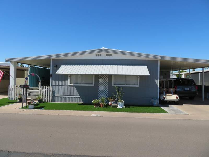 Manufactured home in Mesa, AZ 85205