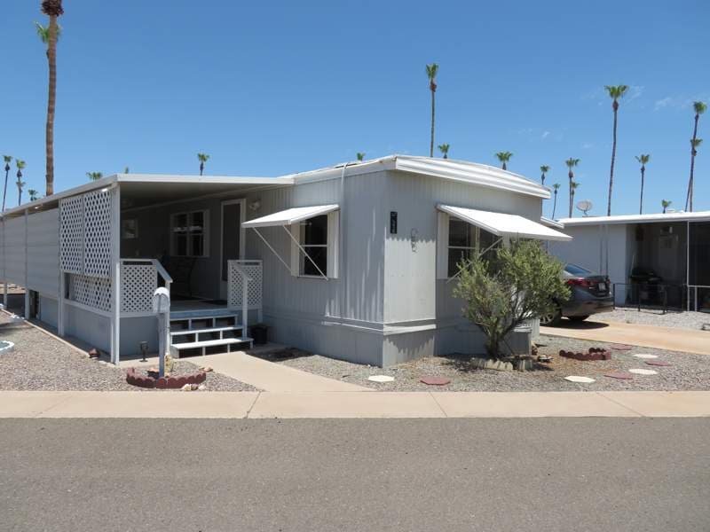 Manufactured home in Mesa, AZ 85205