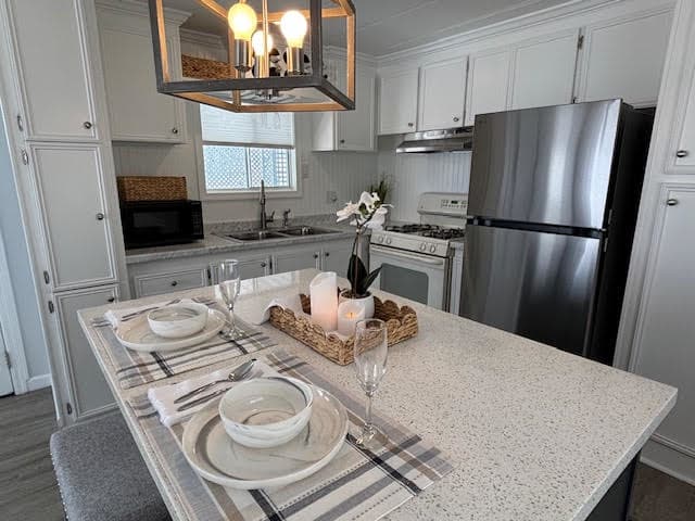 Manufactured home in Mesa, AZ 85205