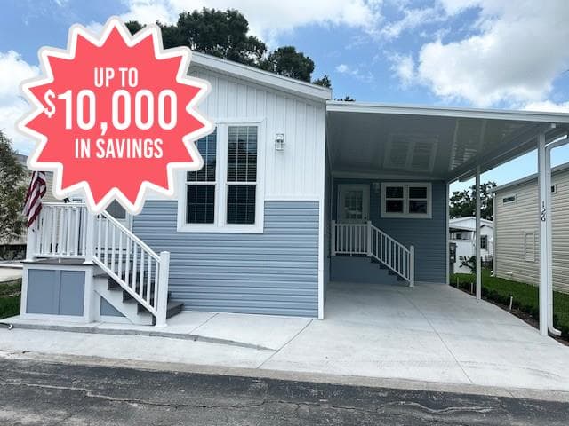 Manufactured home in St. Petersburg, FL 33714